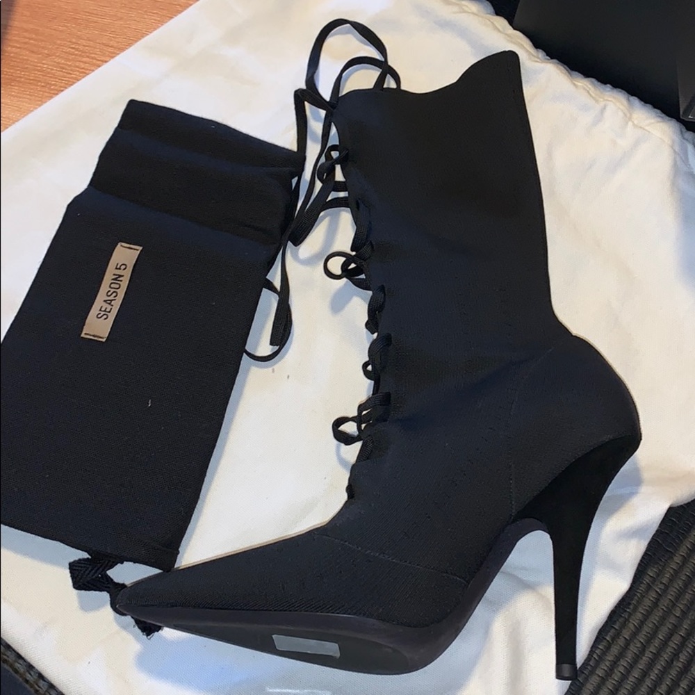 👑Yeezy 40 euro knit booties lace up new